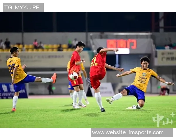 足球神话的传奇旅程从草根到巅峰的奋斗与荣耀