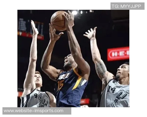 尤因对决强敌揭示篮球战术新思路与团队协作的重要性